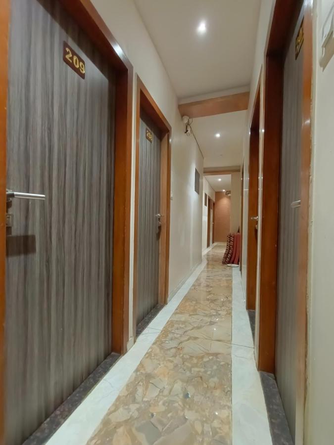 Hotel Time Gold Near Domestics Airport Mumbai Exterior photo