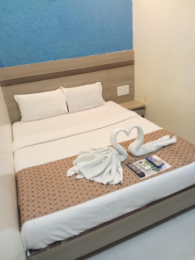Hotel Time Gold Near Domestics Airport Mumbai Exterior photo