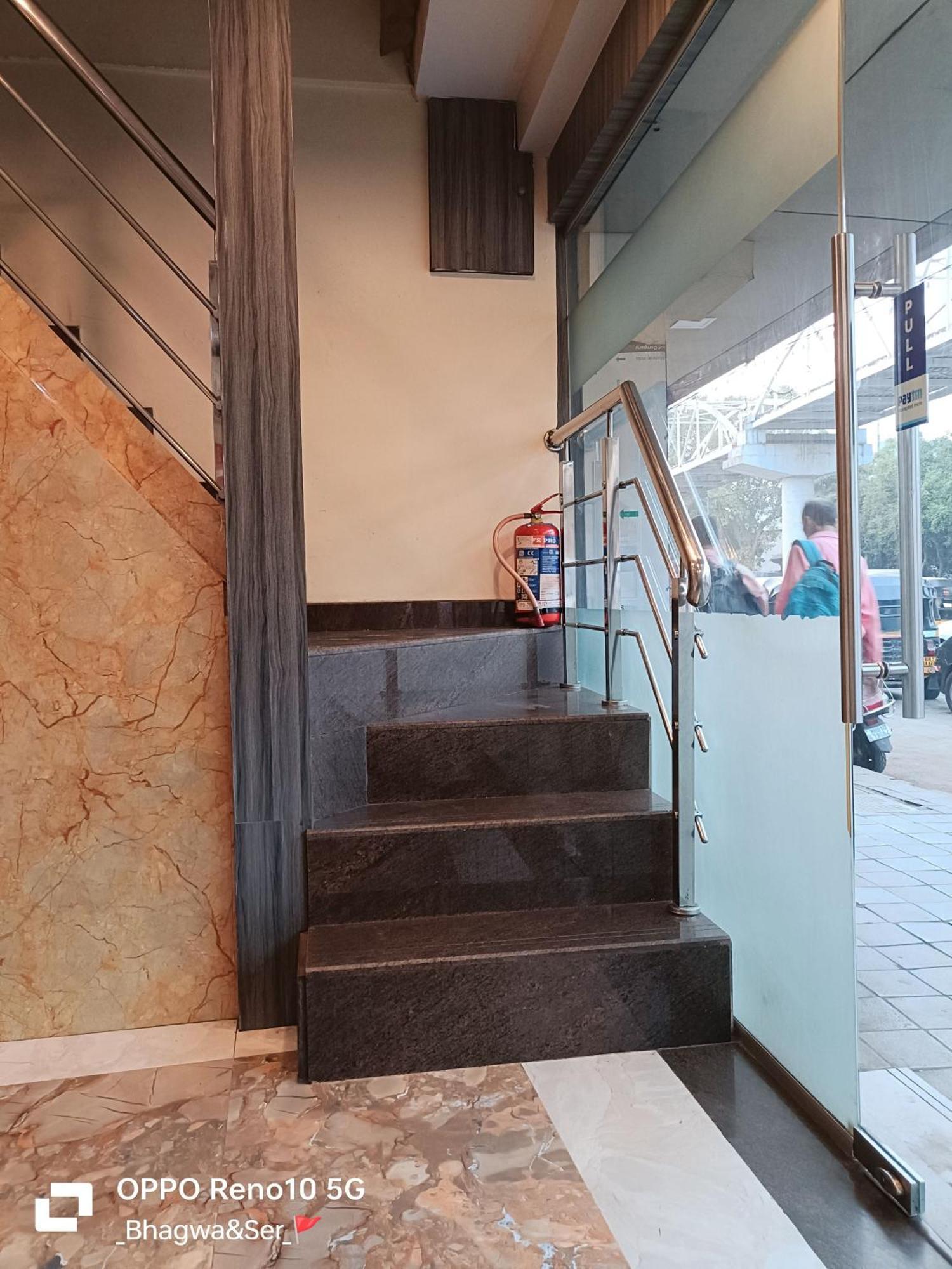 Hotel Time Gold Near Domestics Airport Mumbai Exterior photo